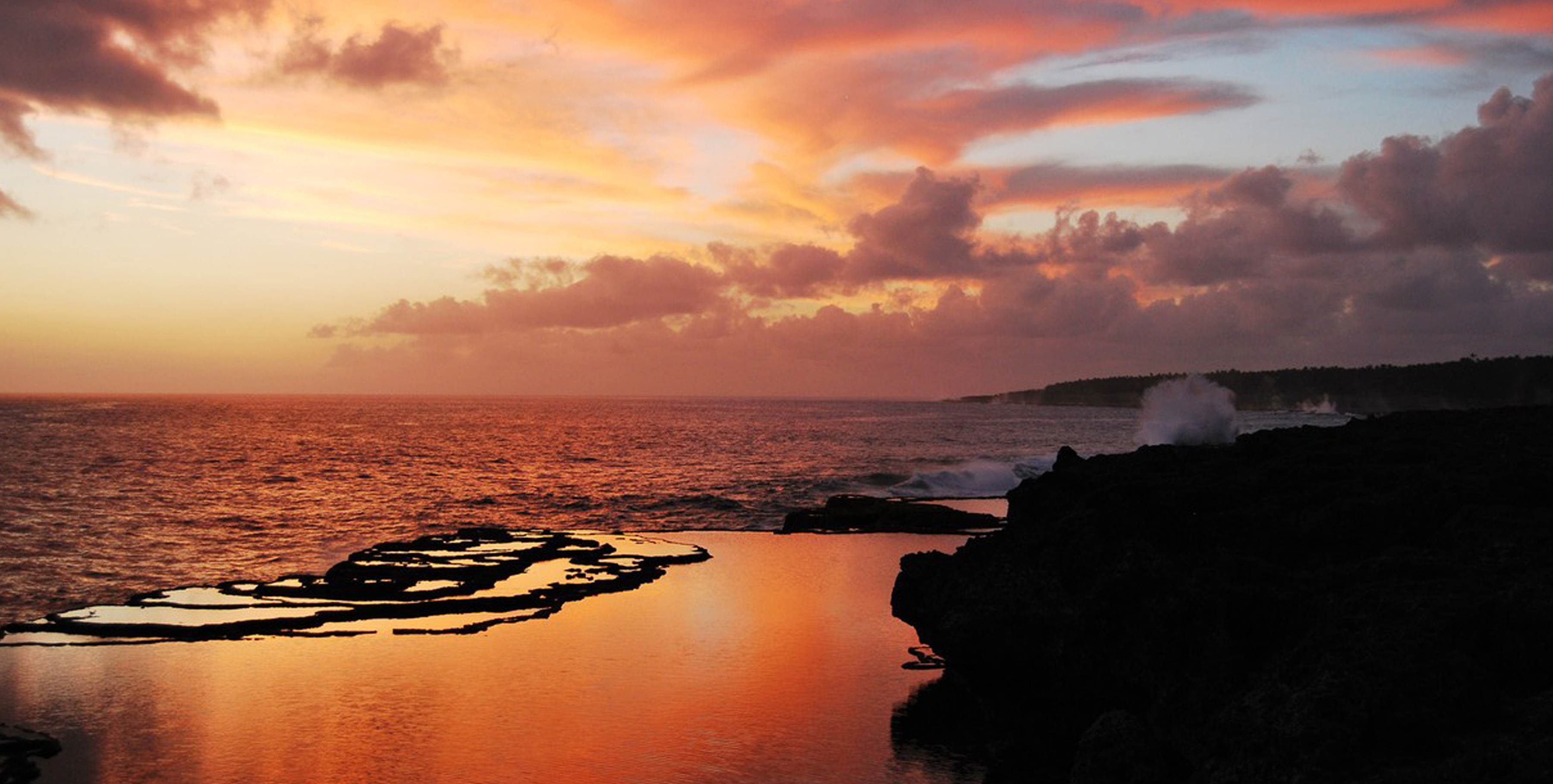 Sunset View in Blow Holes Tonga
